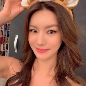 Meet your Posher, Jiyoung